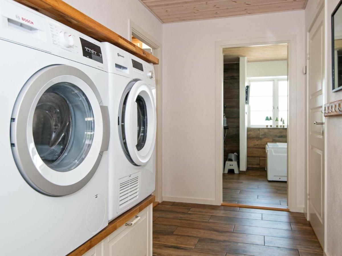 10 Person Holiday Home In Glesborg Eksteriør bilde