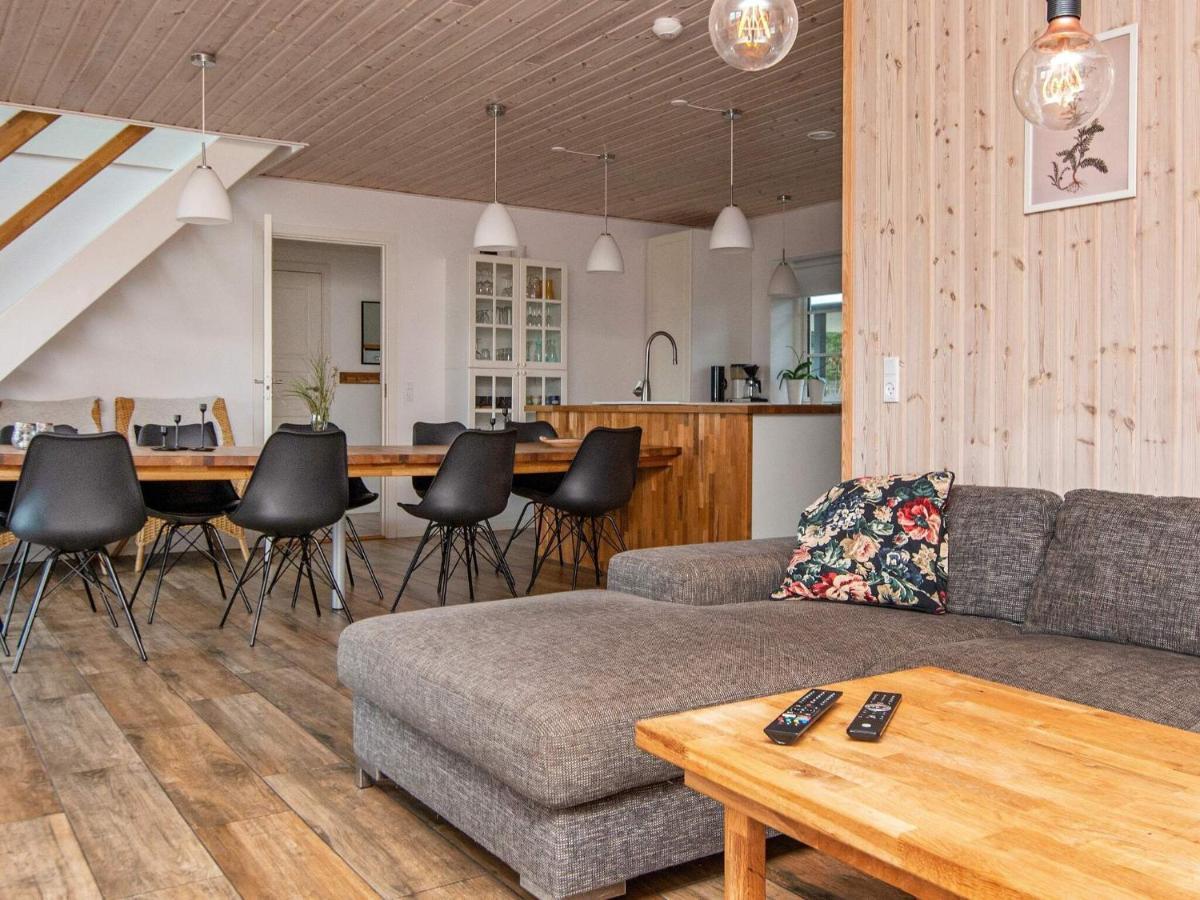 10 Person Holiday Home In Glesborg Eksteriør bilde