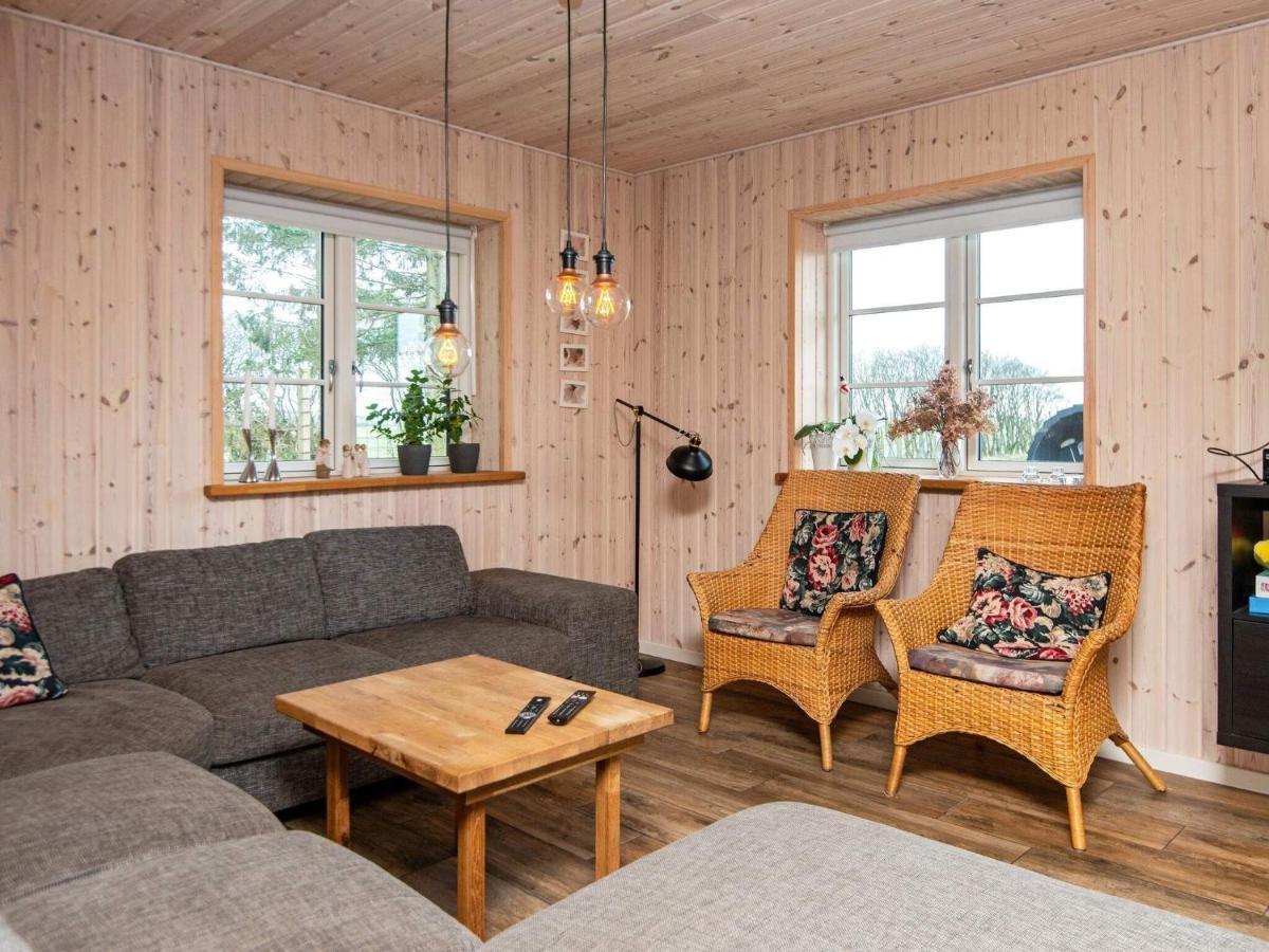 10 Person Holiday Home In Glesborg Eksteriør bilde