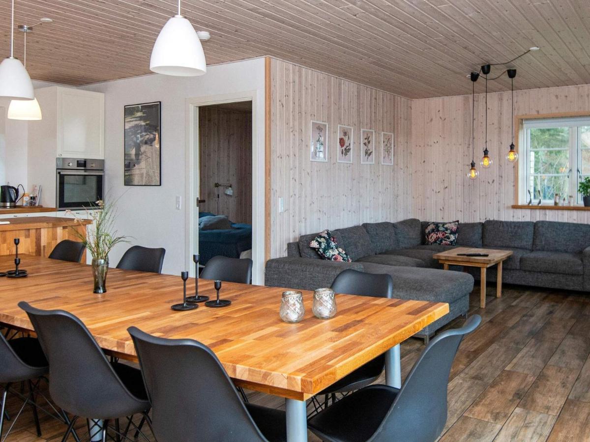 10 Person Holiday Home In Glesborg Eksteriør bilde