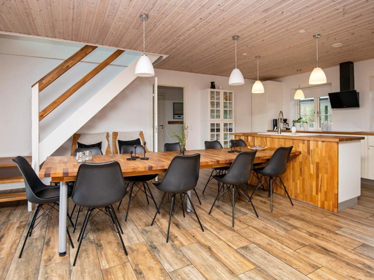10 Person Holiday Home In Glesborg Eksteriør bilde