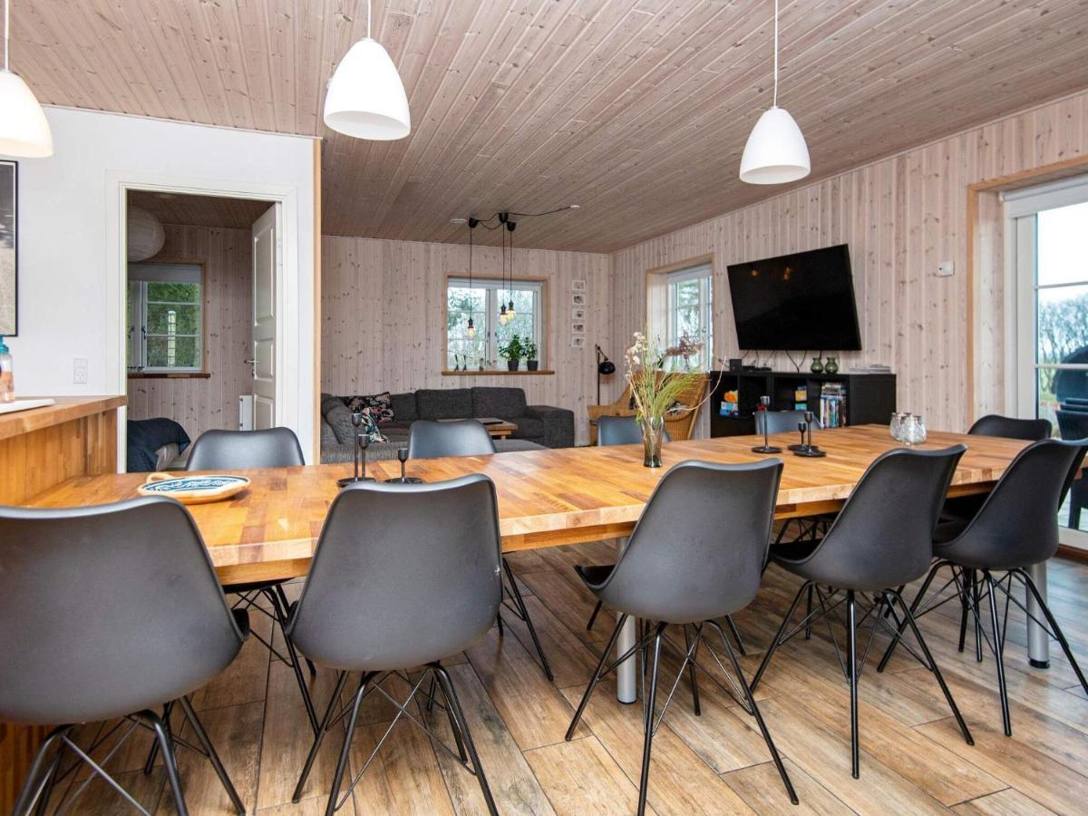 10 Person Holiday Home In Glesborg Eksteriør bilde